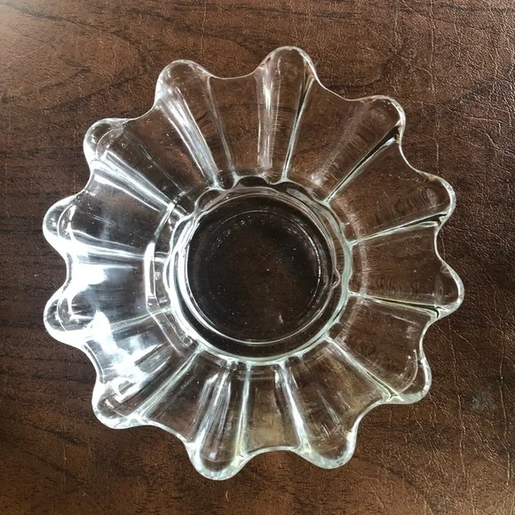 HEISEY? Two / 5 3/4” clear Glass Trinket Dish/Stamped Made In USA/ sold as set - Picture 2 of 5